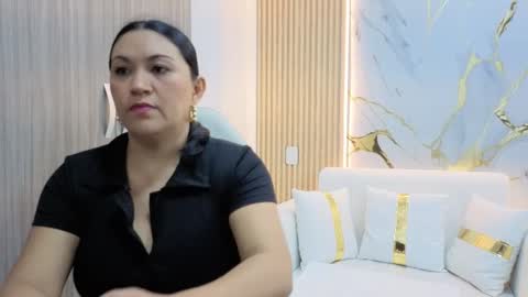 Snapshot of madam_hott chatting on September 27, 3:47 am Madam Hott online show from September 27, 3:47 am