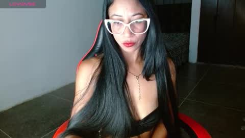 EMILY online show from March 26, 7:10 am