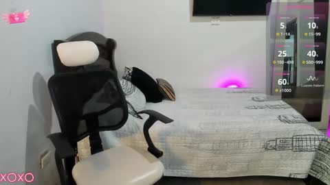 Maddie  online show from March 16, 10:41 am