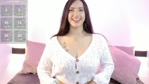 Snapshot of maddie_hart chatting on October 9, 1:04 pm maddie_hart online show from October 9, 1:04 pm