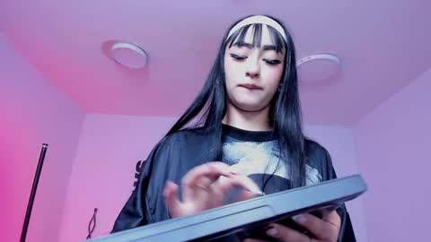 Maddierosee online show from February 24, 2:22 am