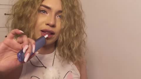 Maddison online show from May 22, 7:12 pm