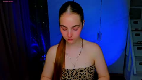 maddy_gate online show from June 15, 3:45 pm