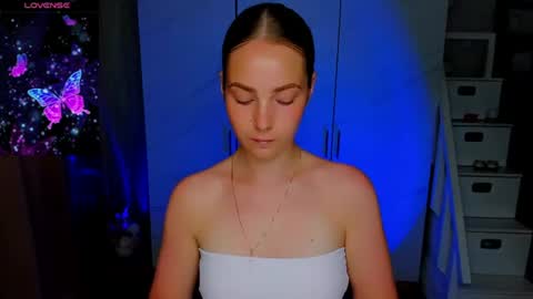 maddy_gate online show from July 1, 9:20 am