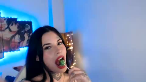 maddy_vicius19 online show from July 8, 10:23 pm