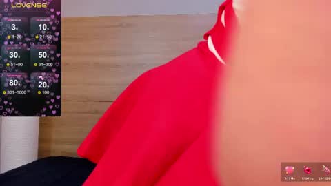 Madelaine  online show from July 11, 11:10 am