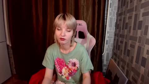 madelaines online show from March 14, 3:35 pm