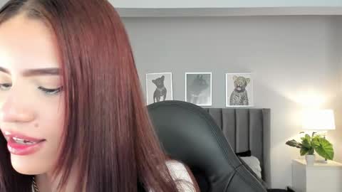 Madie  online show from March 7, 11:07 am