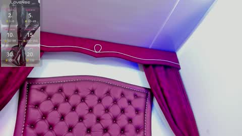 Maddison online show from September 18, 2:37 pm