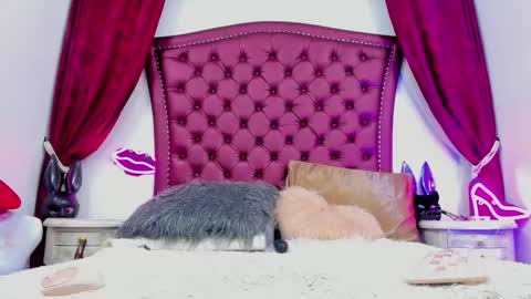 Maddison online show from September 8, 3:00 pm