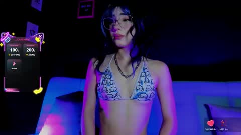 Madison Watson online show from November 11, 10:34 am