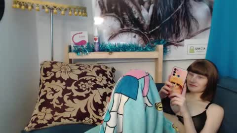 Elizabeth online show from February 5, 1:26 am