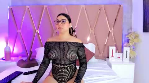 Mady James online show from October 19, 1:13 pm