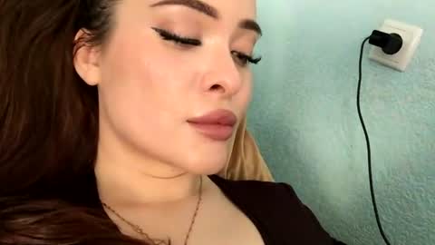 magggg658318 online show from August 1, 1:13 pm