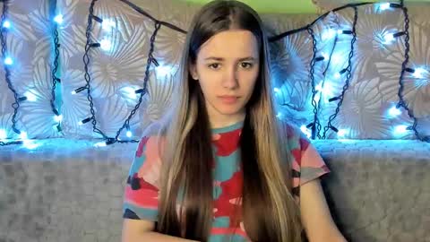 Maggie online show from February 16, 1:38 am