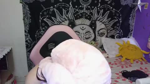 Claire online show from July 4, 12:01 pm