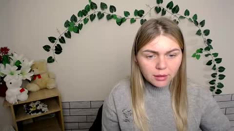 Snapshot of magic_katarina_ chatting on December 12, 8:25 am magic_katarina_ online show from December 12, 8:25 am