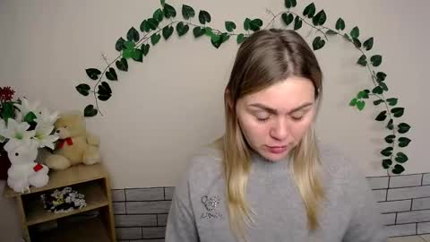 Snapshot of magic_katarina_ chatting on December 20, 8:17 am magic_katarina_ online show from December 20, 8:17 am