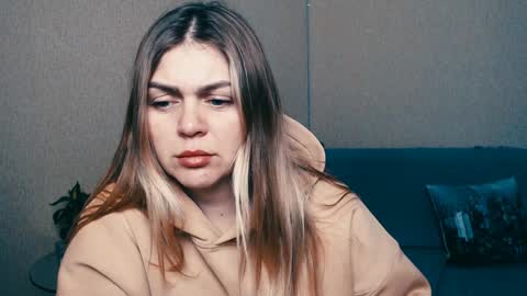 Snapshot of magic_katarina_ chatting on January 23, 11:37 am magic_katarina_ online show from January 23, 11:37 am