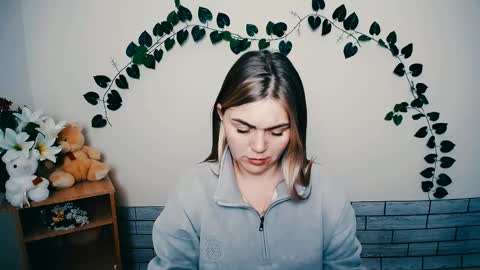 Snapshot of magic_katarina_ chatting on March 6, 7:25 am magic_katarina_ online show from March 6, 7:25 am
