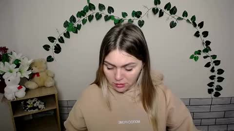 Snapshot of magic_katarina_ chatting on January 29, 8:51 am magic_katarina_ online show from January 29, 8:51 am