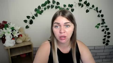 Snapshot of magic_katarina_ chatting on September 22, 7:07 am magic_katarina_ online show from September 22, 7:07 am