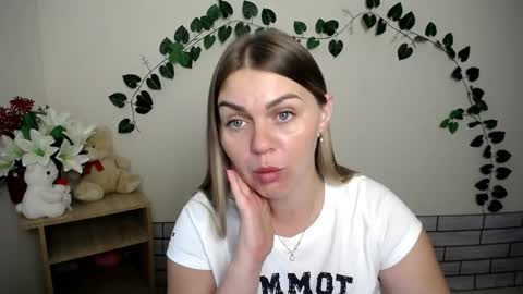 Snapshot of magic_katarina_ chatting on September 18, 7:07 am magic_katarina_ online show from September 18, 7:07 am