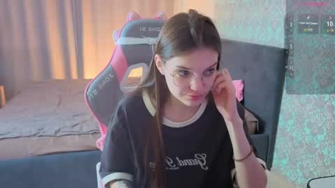 Merry online show from May 7, 2:16 am