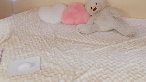 Snapshot of magic_touch_ chatting on September 15, 5:53 pm vanessa online show from September 15, 5:53 pm