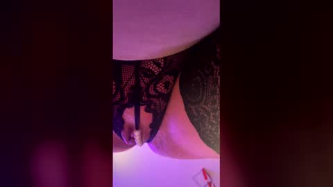 magic_woman_ya online show from April 25, 11:13 pm