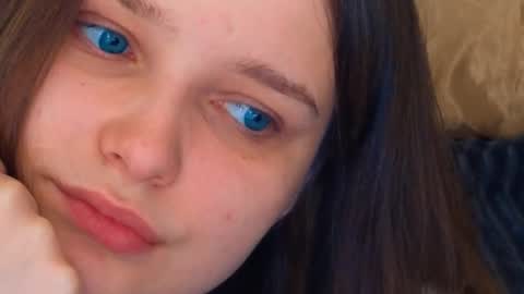 Emily online show from May 1, 5:54 am