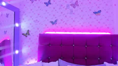 Mai online show from March 18, 9:09 pm