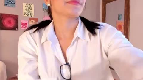 Maia online show from July 27, 3:31 pm