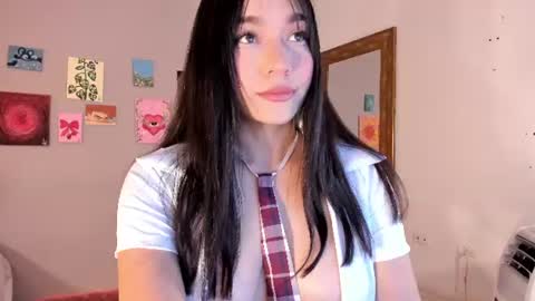 Maia online show from August 3, 12:33 pm