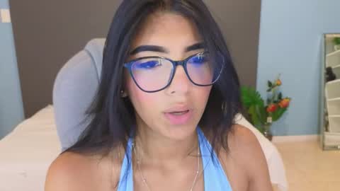 Snapshot of maiaa_ruiz chatting on October 16, 3:03 pm Maiaa Ruiz online show from October 16, 3:03 pm