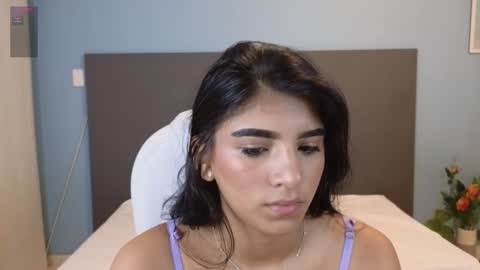 Snapshot of maiaa_ruiz chatting on December 7, 1:07 pm Maiaa Ruiz online show from December 7, 1:07 pm