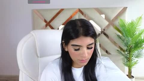 Snapshot of maiaa_ruiz chatting on January 28, 1:27 pm Maiaa Ruiz online show from January 28, 1:27 pm