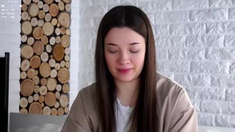 Lucy online show from October 6, 2:28 am