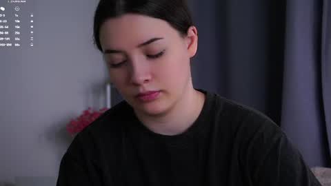 Lucy online show from July 13, 3:29 am