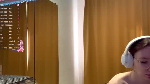 Elina online show from October 4, 8:53 am