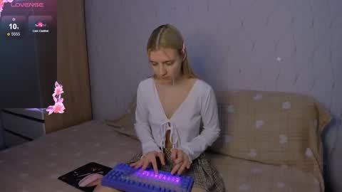 Your kitty online show from December 21, 3:44 am