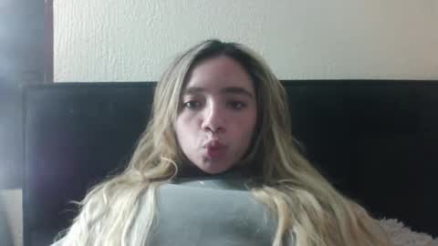 majo_gomezz online show from December 16, 1:22 am