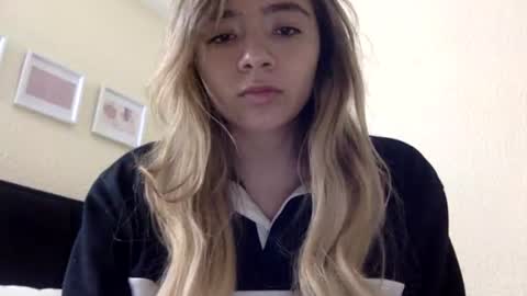 majo_gomezz online show from August 2, 2:36 am