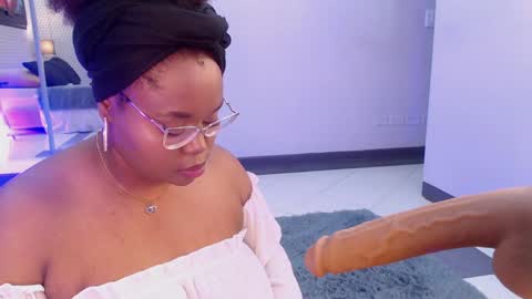Snapshot of makena_gh chatting on January 30, 3:22 am makena online show from January 30, 3:22 am