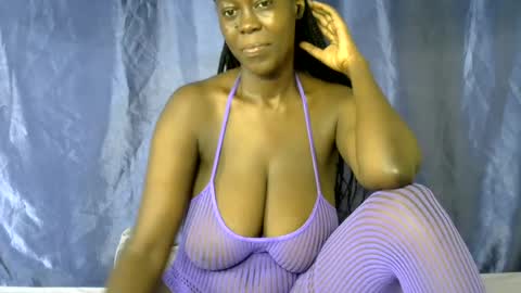malaika_musa online show from June 22, 3:25 am