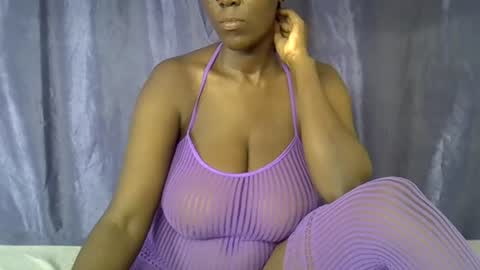malaika_musa online show from July 28, 6:20 pm