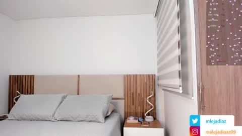 Maleja Diaz online show from September 17, 8:29 pm