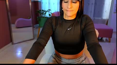 malen_fitnessmilf online show from October 12, 12:07 pm