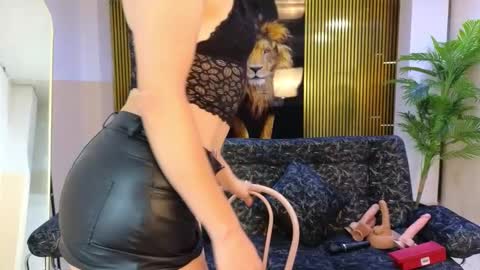 malen_fitnessmilf online show from February 18, 4:50 pm