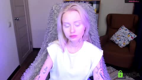 Snapshot of malenaernman chatting on December 22, 11:00 am Malena online show from December 22, 11:00 am